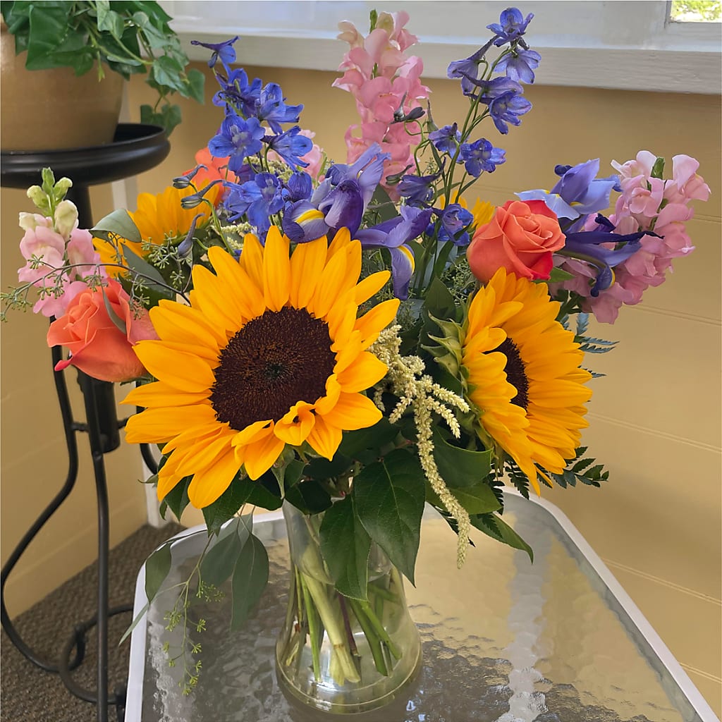 Rays of Life Bouquet –  What A Flowers, Lawrenceville GA