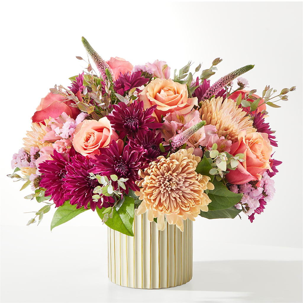 Berry Cobbler Bouquet with Ivory Vase –  What A Flowers, Lawrenceville GA