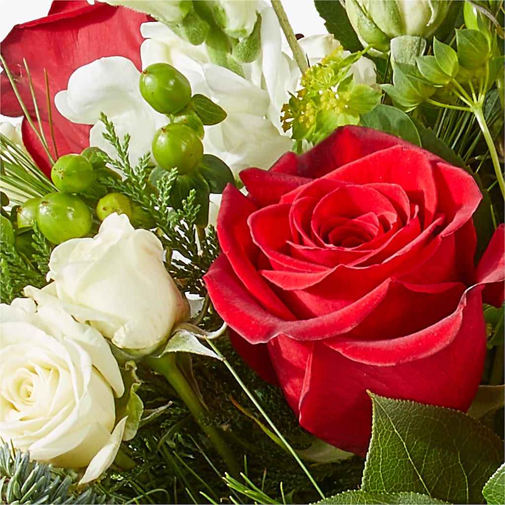 Deck the Halls Bouquet –  What A Flowers, Lawrenceville GA