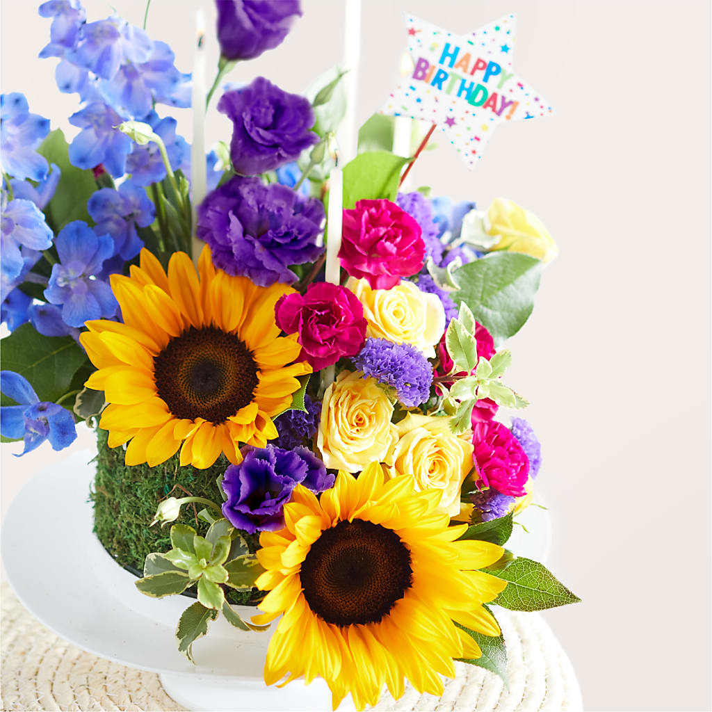 Star of the Day Floral Cake –  What A Flowers, Lawrenceville GA